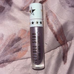 JEFFREE STAR liquid lip CLOUT
